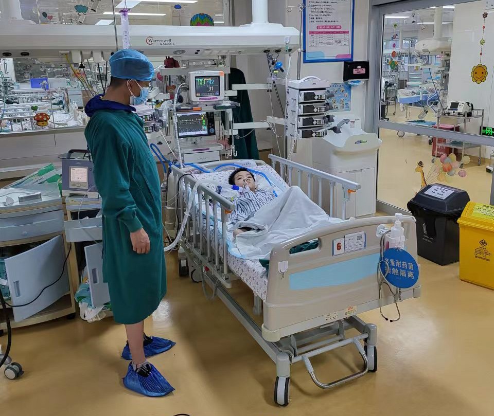 湛江跨省救护车出租公司